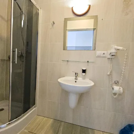 Sanssouci Bed & Breakfast 3*